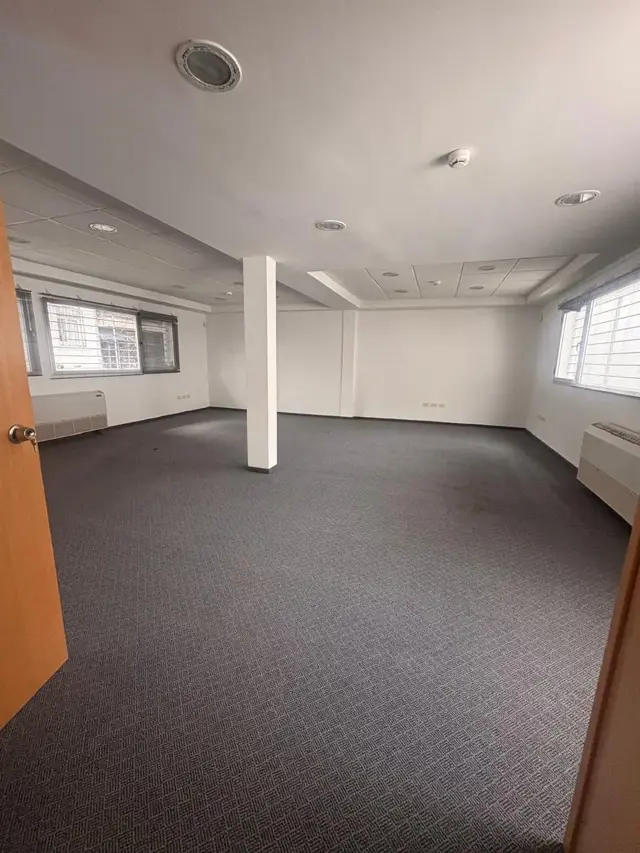Oficinas Venta uso Profesional - Comercial
