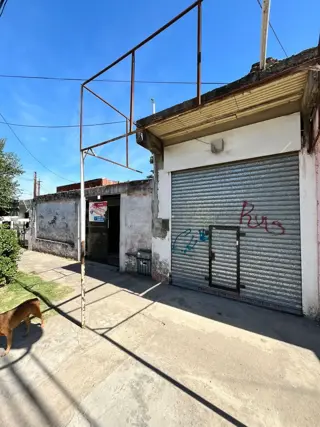 CASA mas Local sobre Calle Pasco MUCHO TRÁNSITO foto 1