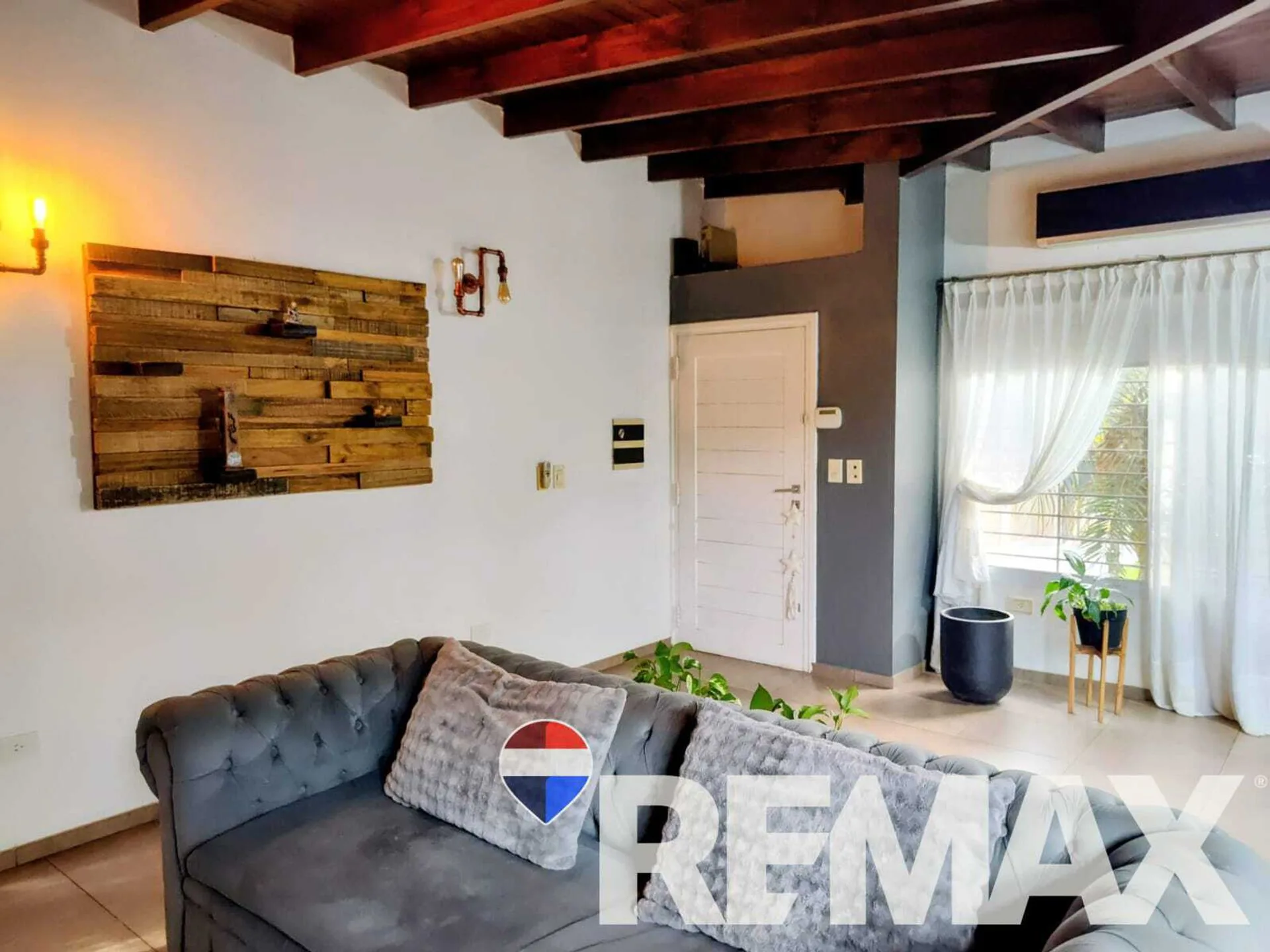 Casa 3 ambientes con pileta Ranelagh Apto Crédito! foto 2