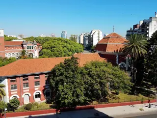 Maravilloso 5 amb de 228 m2 fte a Parque Centenario c/ cochera - Diseño, calidad, confort y categoría foto 1