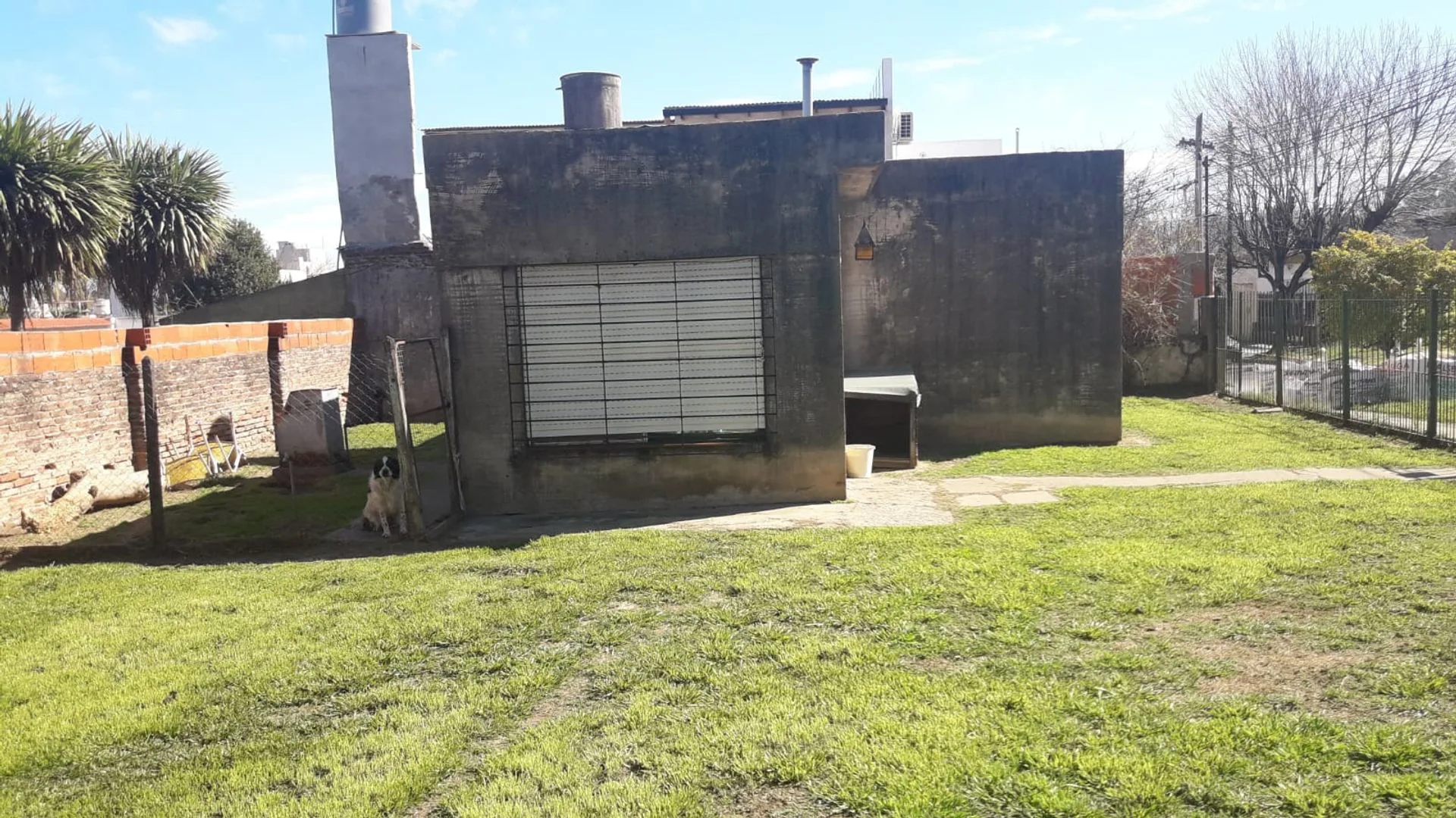 VENTA CASA/TERRENO EN BELLA VISTA IDEAL DESARROLLO foto 3