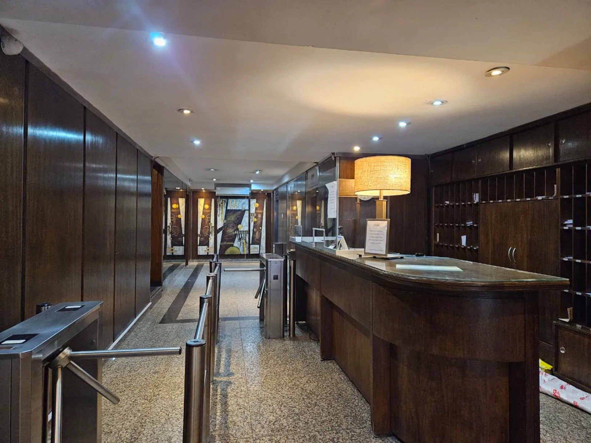 VENTA OFICINA 65m² CENTRO OPORTUNIDAD 3 DESPACHOS! foto 5