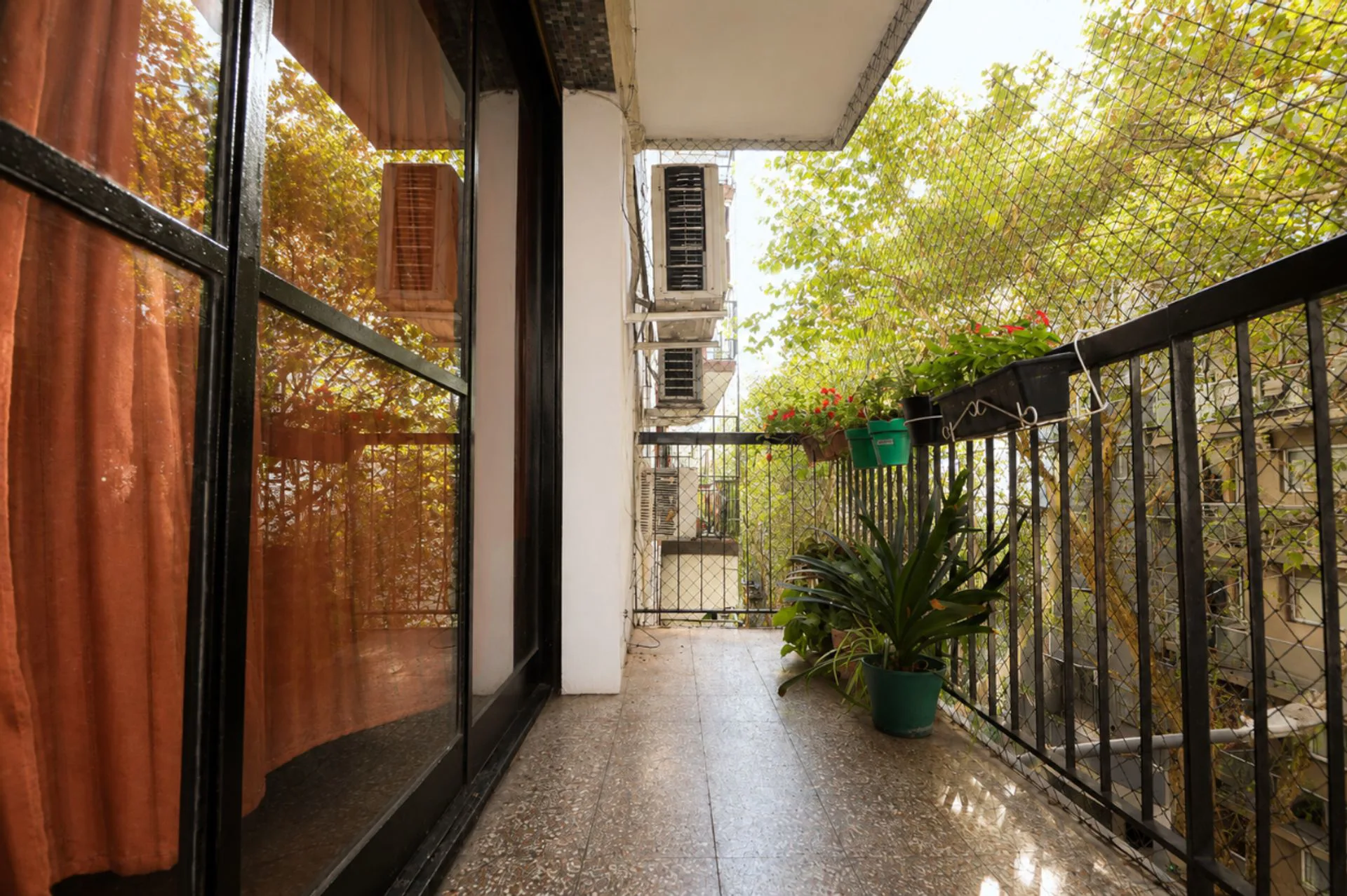 DEPARTAMENTO 4 AMBIENTES CON BALCON. foto 5