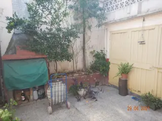Casa de 2 Ambientes con 2 Locales en Villa Real foto 3
