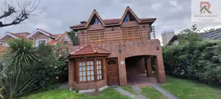 Alquiler Anual Casa con pileta Country Banco Provincia Francisco Álvarez  Moreno 4 ambientes foto 2