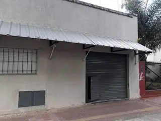 Alquiler de local con depósito en Adrogué foto 1