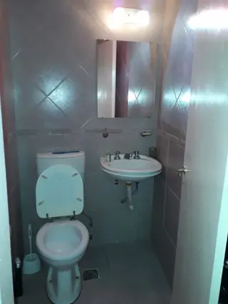 Alquiler de local con depósito en Adrogué foto 2