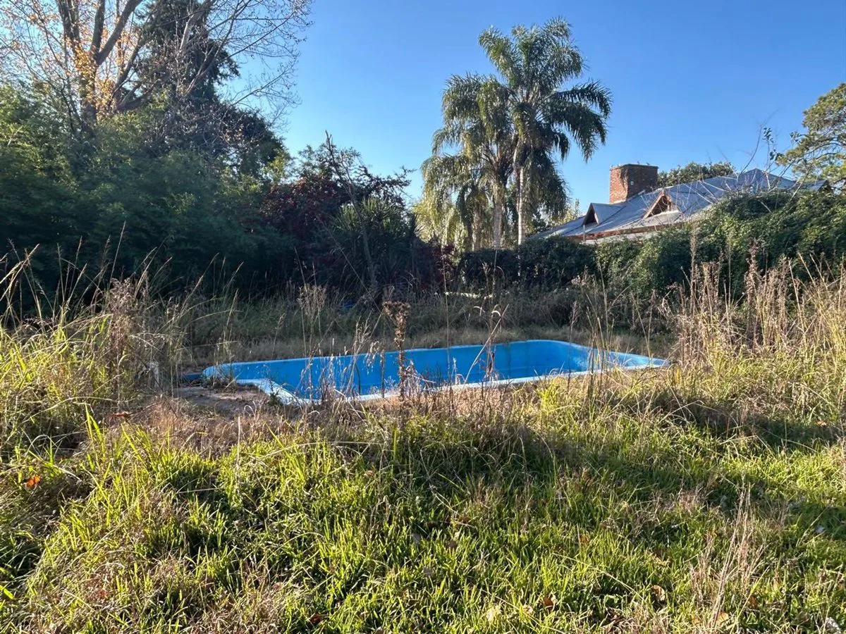 Venta de Excelente terreno en barrio Los Robles foto 4