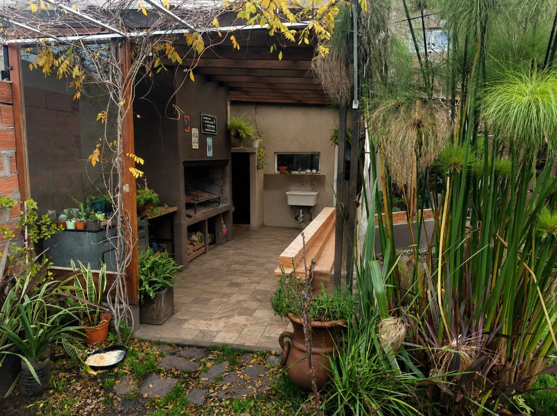 VENTA CASA 4 AMB JARDIN DE PERALTA RAMOS PERMUTA foto 5