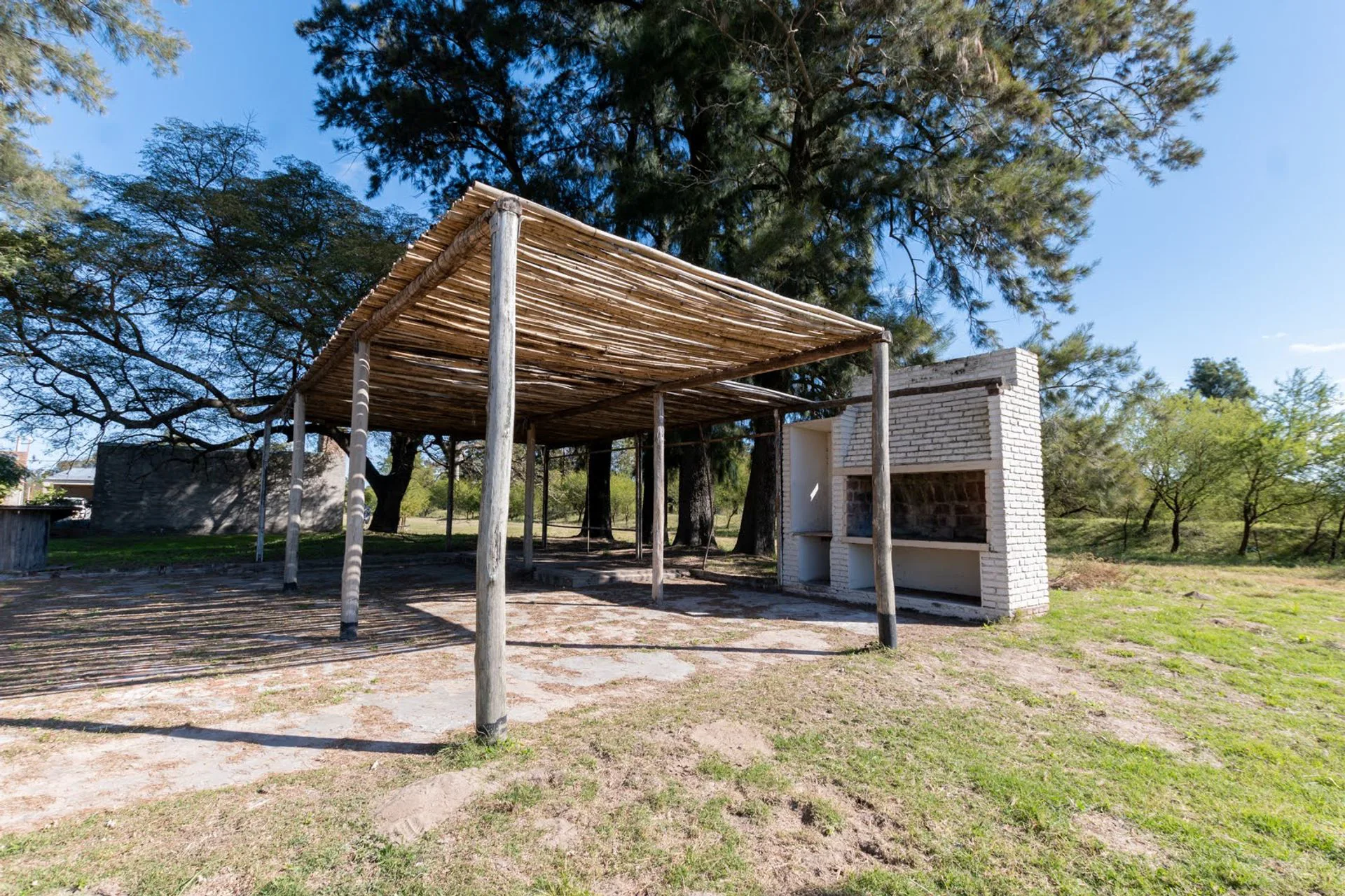CASA DE CAMPO EN LOTEO LAS CASUARINAS ARROYO LEYES foto 4