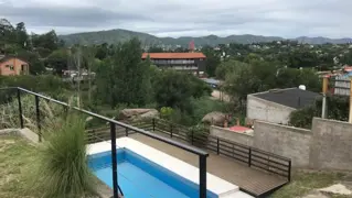 PROPIEDAD EN VENTA EN VILLA DEL LAGO A METROS DE BV. SARMIENTO foto 2
