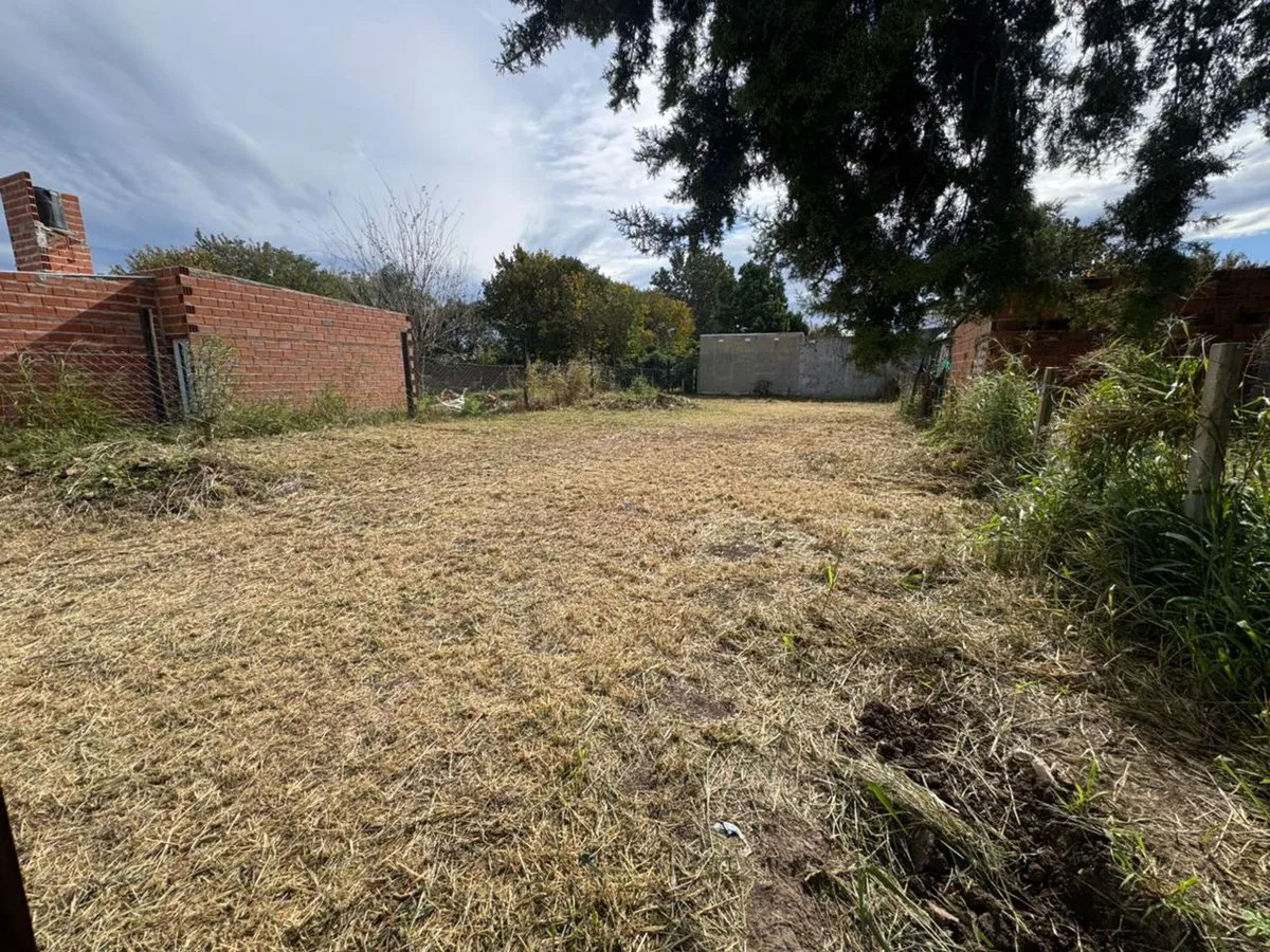 SE VENDE TERRENO DE 395 M2 EN ROVERANO AL 3200 foto 2