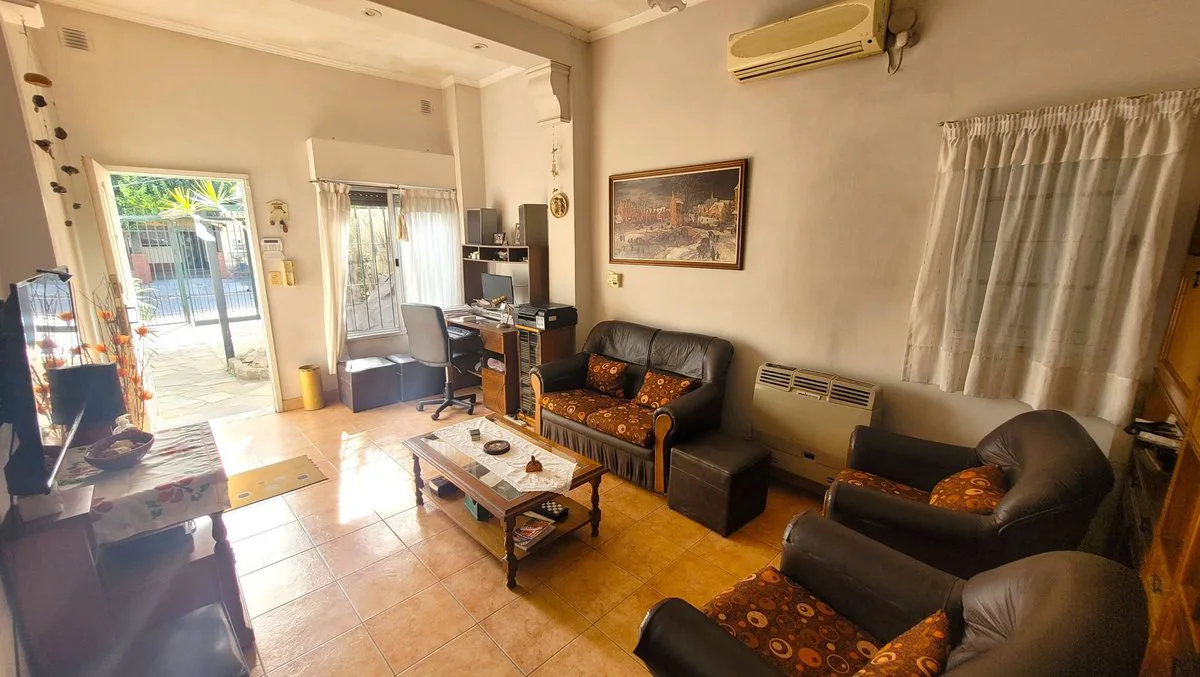 VENTA CASA 4 AMBIENTES EN SAN MARTIN foto 5