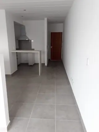 Excelente monoambiente con cochera foto 1