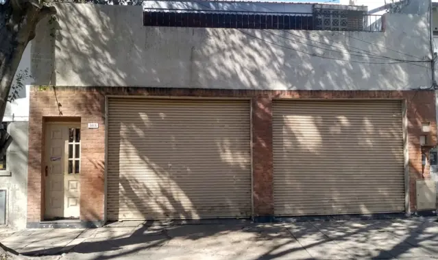 PH 4 AMB EN VENTA CON LOCALES, PATIO EN SÁENZ PEÑA