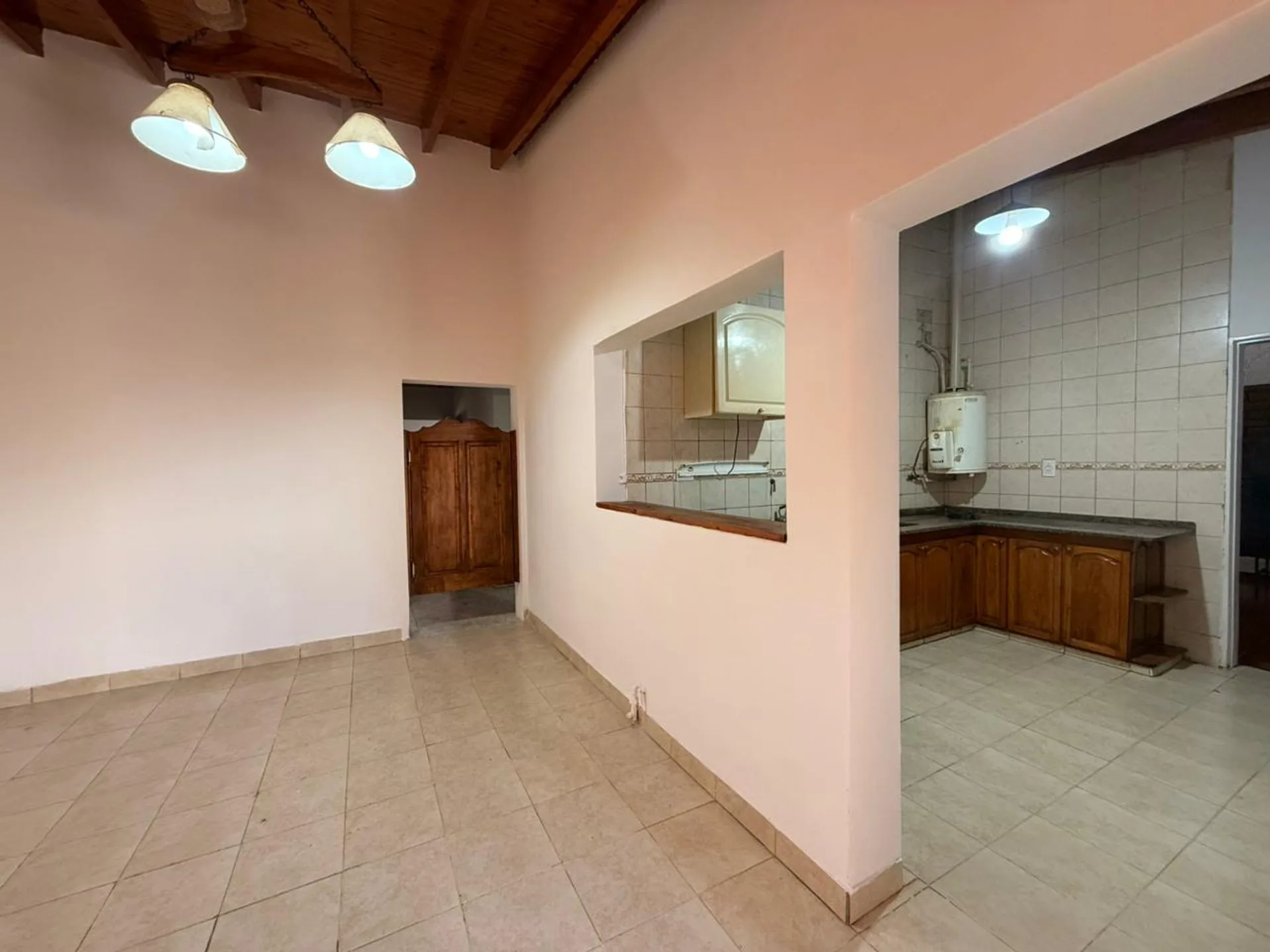 CASA EN VENTA-3 HABITACIONES-GUITERREZ MAIPÚ foto 2