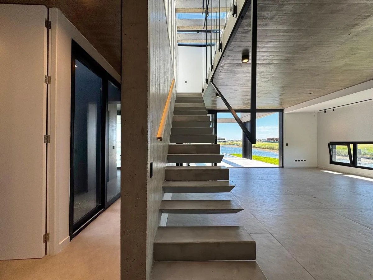 VENTA CASA BARRIO AMARRAS PUERTOS DEL LAGO ESCOBAR foto 4