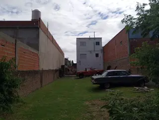 GALPON CON VIVIENDA EN EXCELENTE UBICACIÓN. foto 2