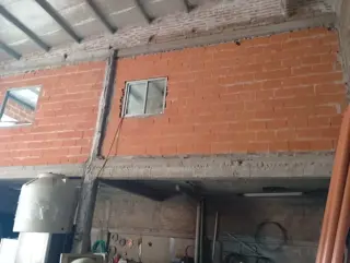 GALPON CON VIVIENDA EN EXCELENTE UBICACIÓN. foto 3