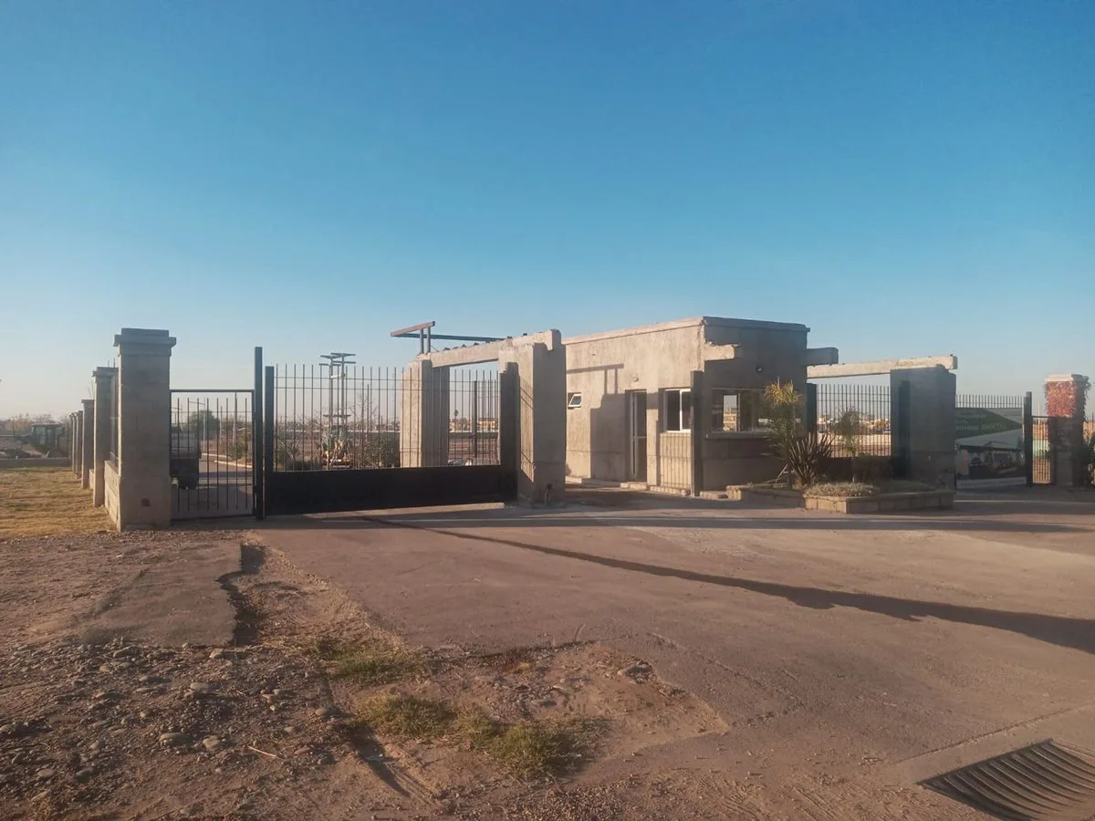 Lote en Venta en Barrio Pinar del Sol IX, Maipú foto 4