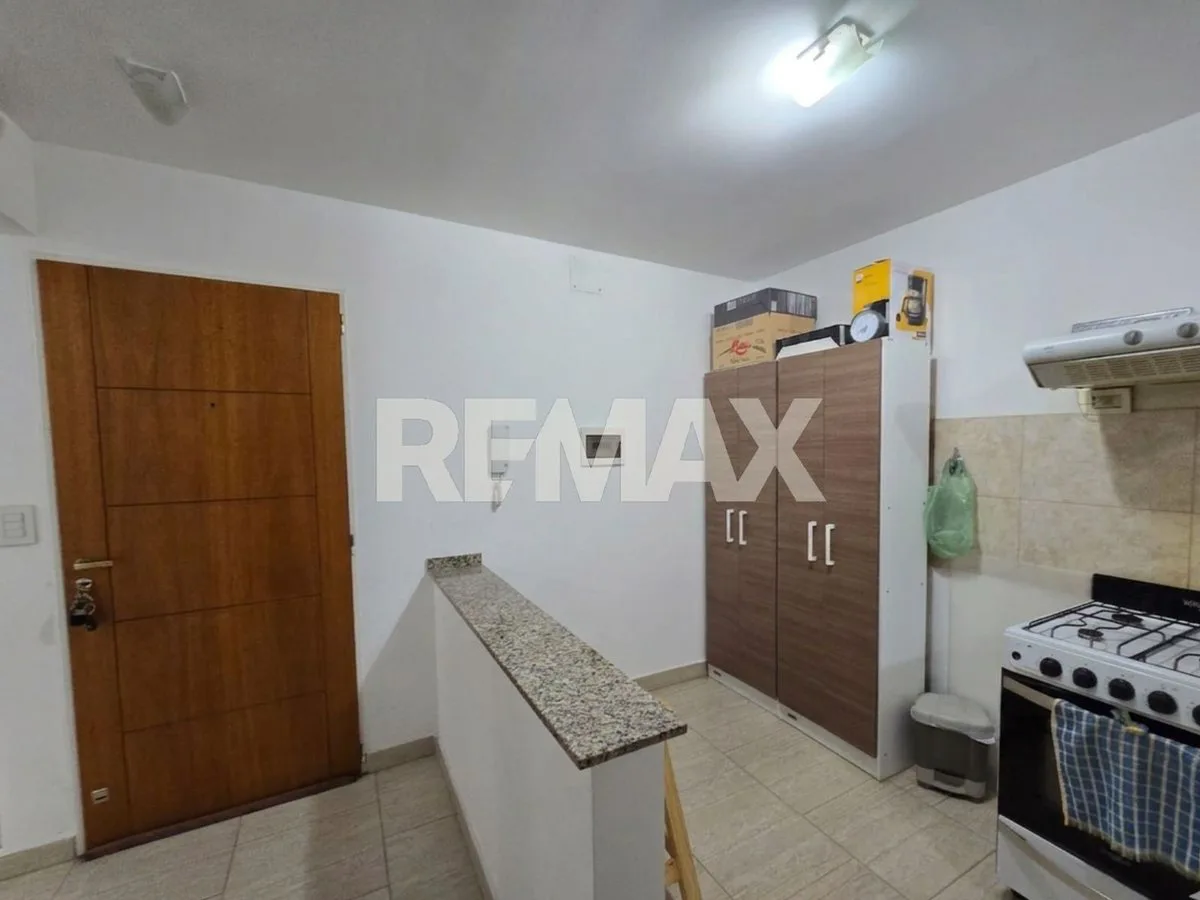 Venta Departamento 2 dormitorios centro Cipolletti foto 3