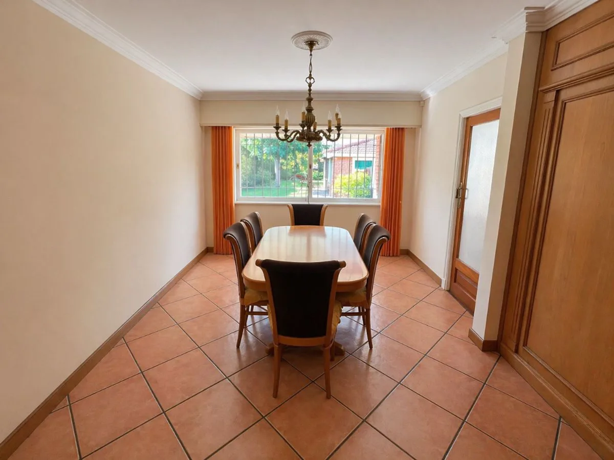 VENTA CASA 3 AMBIENTES C/ QUINCHO BARRIO CAISAMAR foto 3