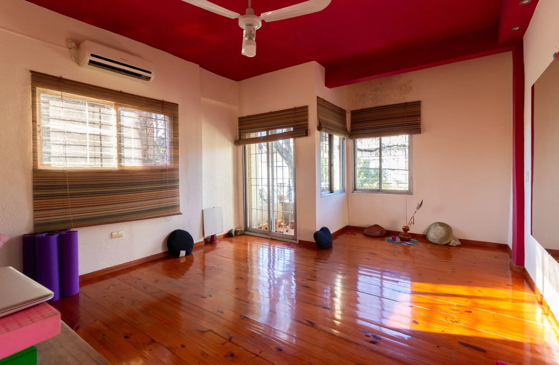 VENTA PH 4 amb. Olivos c/terraza y balcón foto 4