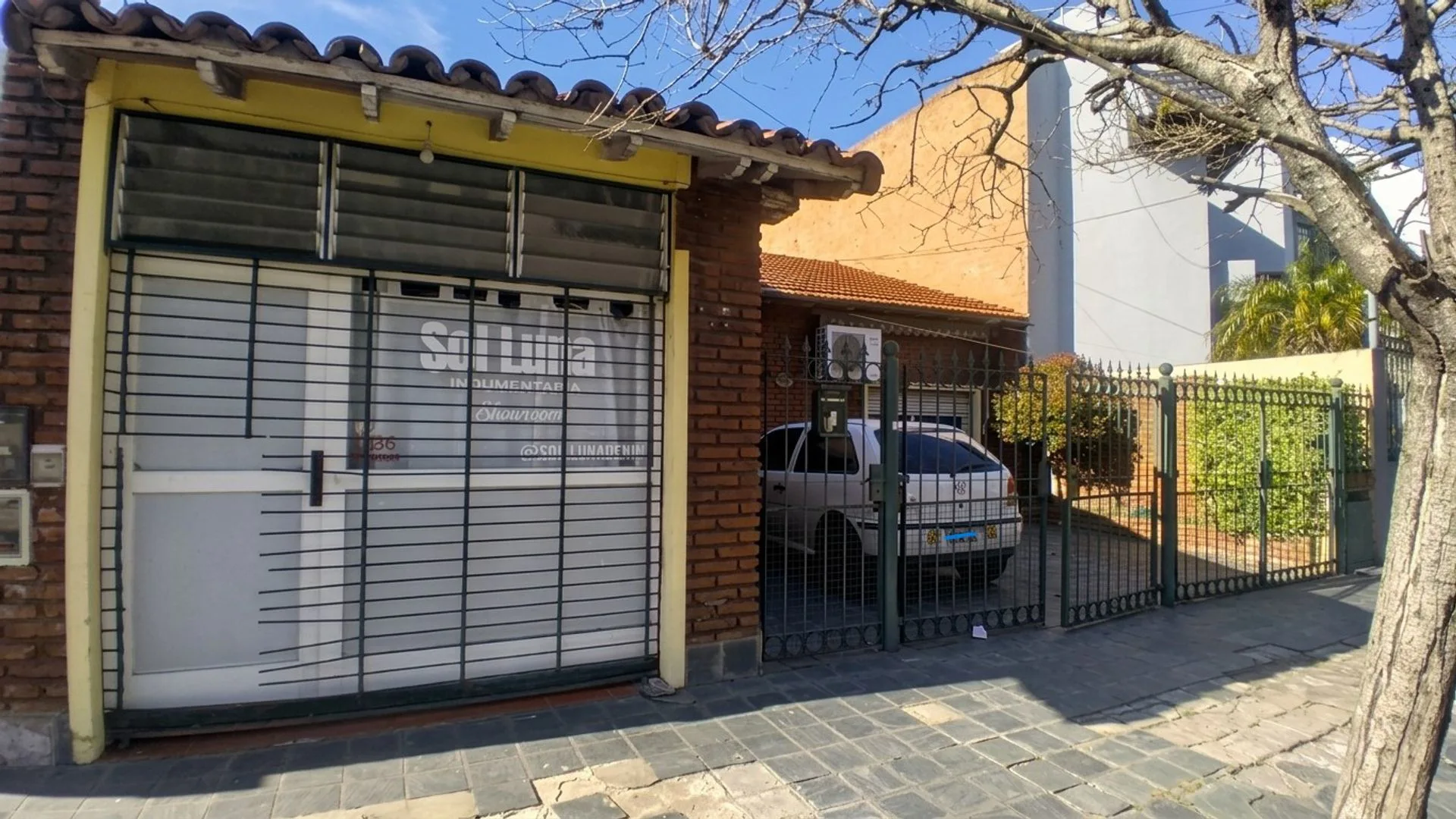 CASA 4 AMB CON PILETA, QUINCHO Y LOCAL M CORONADO foto 2