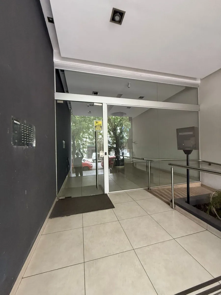 VENTA DEPTO MONOAMBIENTE EN CIUDADELA CON TERRAZA foto 2