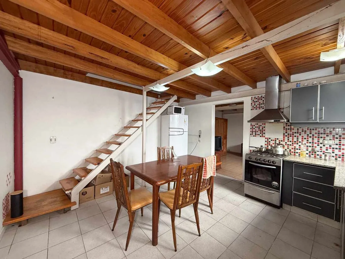 PH  1 DORMITORIO EN VENTA BERISSO EN BLOQUE 4 UNID foto 5