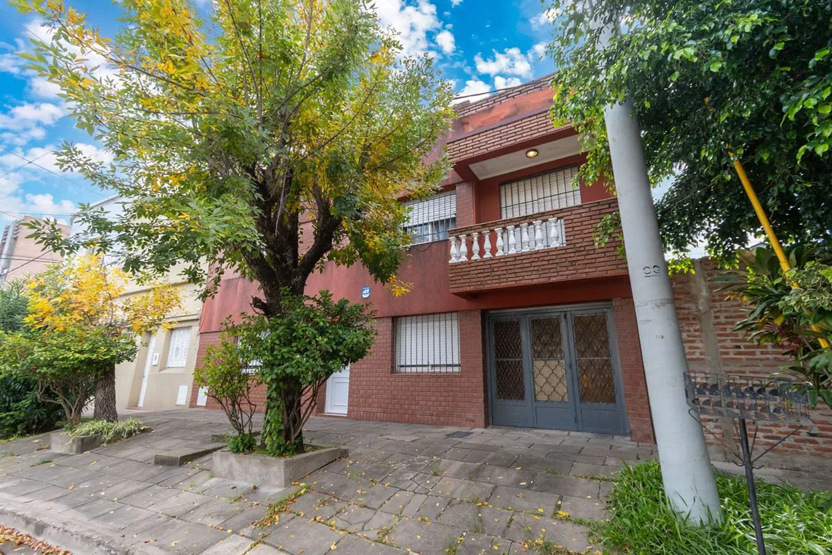 Casa en venta en Candioti Norte con 4 dormitorios foto 2