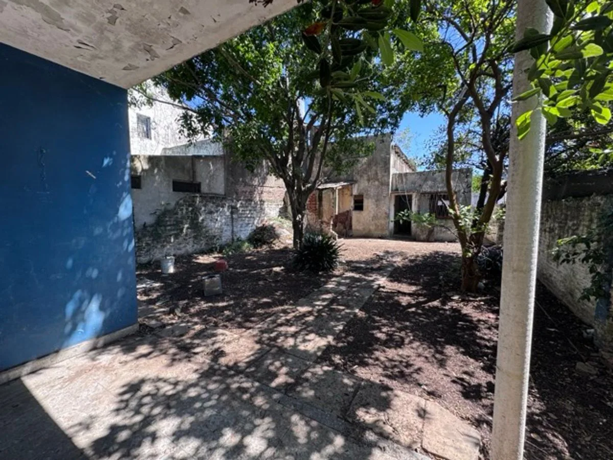 CASA A REFACCION BUENA UBICACION foto 2