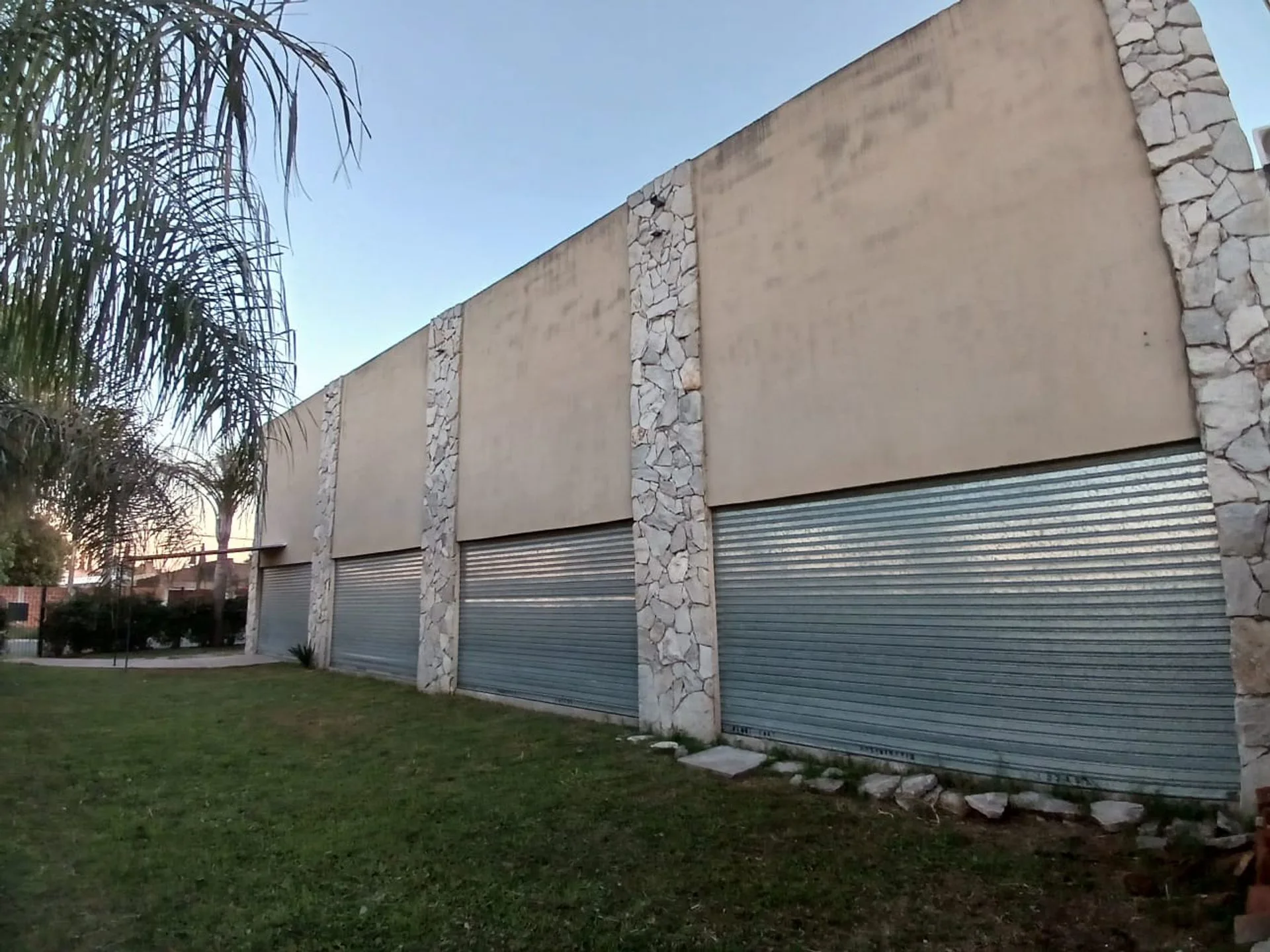 ALQUILER GRAN "LOCAL COMERCIAL" EN SAN NICOLAS !!! foto 2