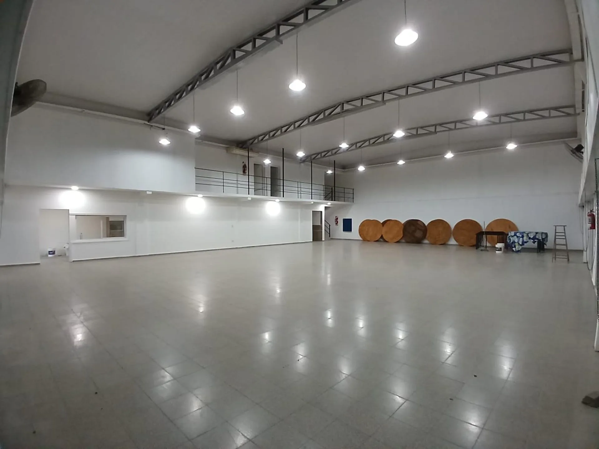 ALQUILER GRAN "LOCAL COMERCIAL" EN SAN NICOLAS !!! foto 5
