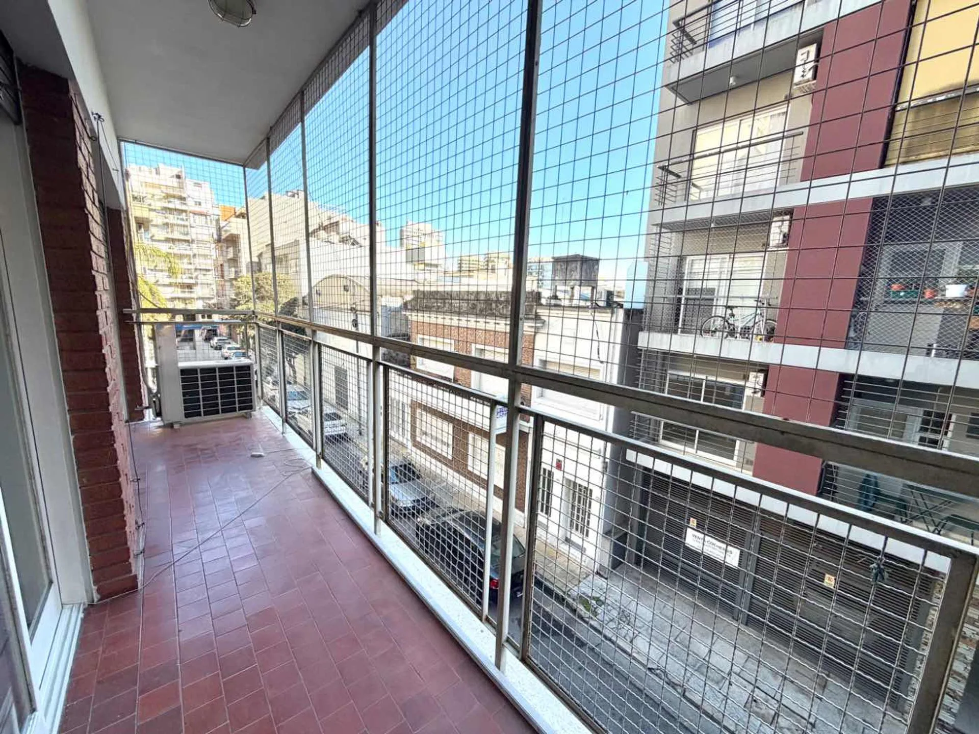 Departamento 3 ambientes más dependencia V Urquiza foto 5