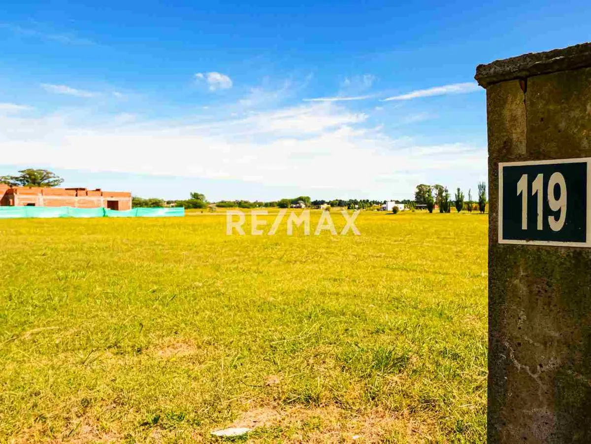 Lote  en venta con vista abierta al Golf foto 5