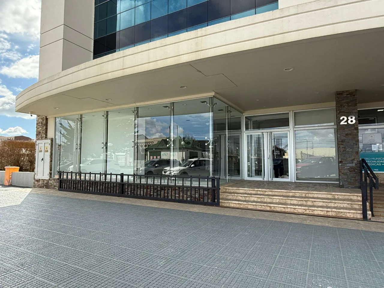 ALQUILER – LOCAL – CENTRO foto 2