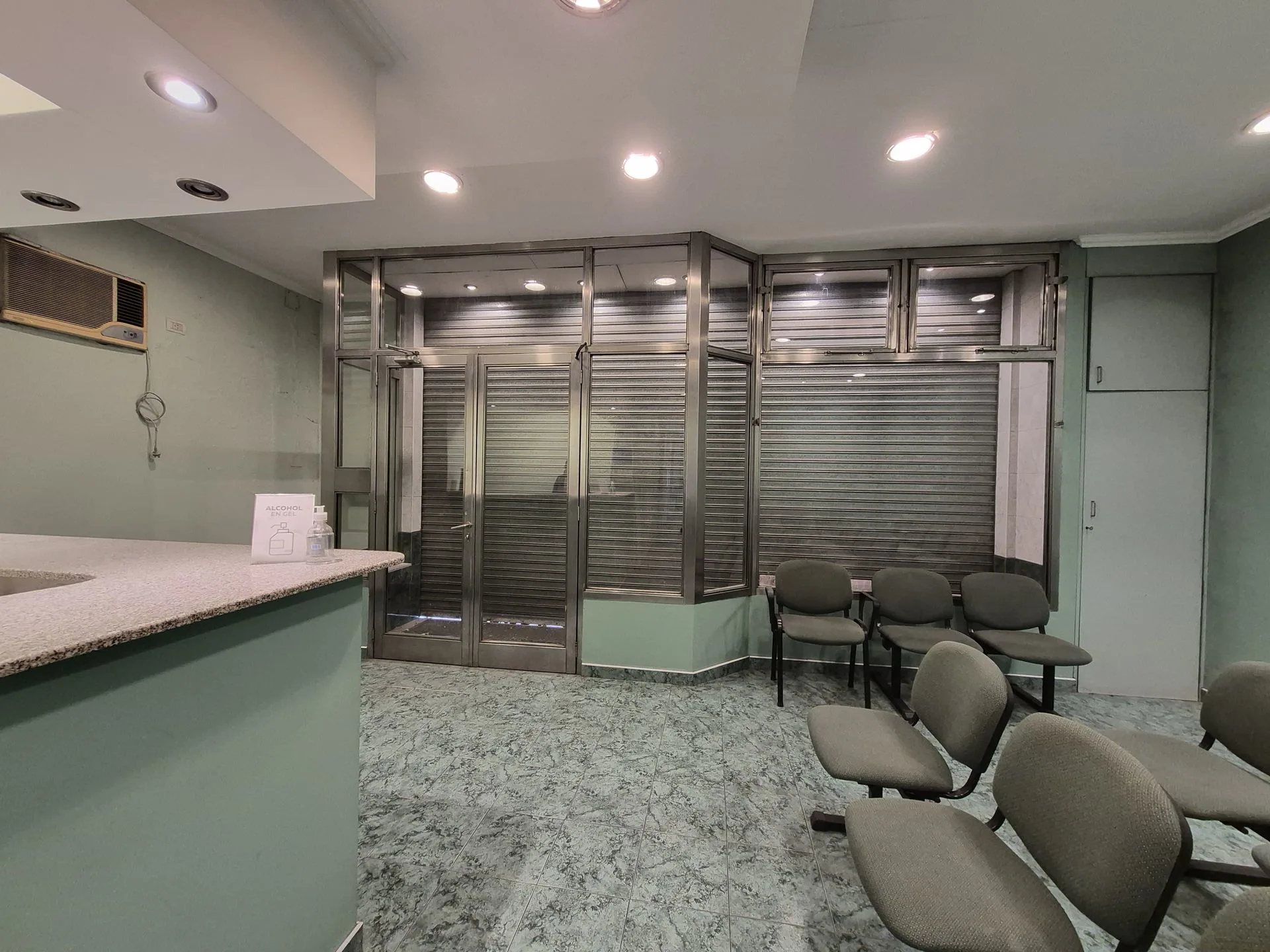 VENTA CONSULTORIOS EN LANUS IDEAL INVERSIÓN foto 4