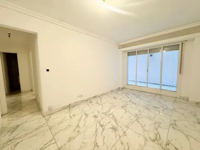 Venta 3 Ambientes Dependencia con Patio Balvanera