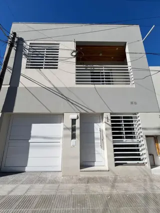 PH EN PLANTA BAJA A ESTRENAR EN SARGENTO CABRAL foto 1