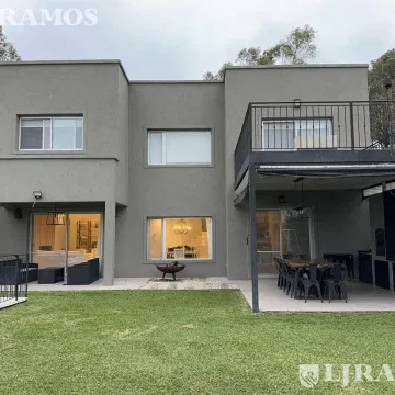 ALQUILER ENERO 2027 - BARRIO CERRADO LA DAMASIA - EXCELENTE CASA foto 2