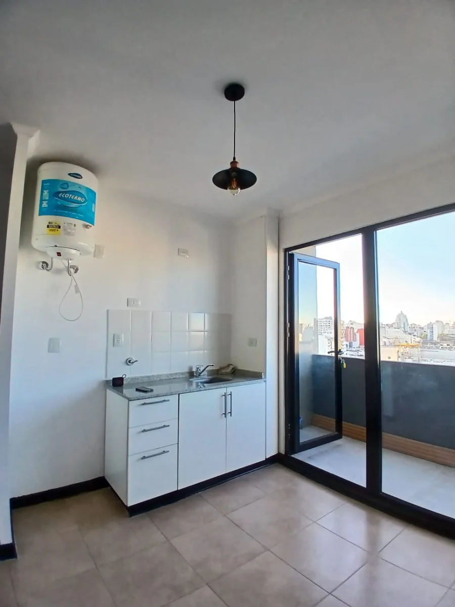 Oportunidad!! Se vende un departamento monoambiente con balcón luminoso - Almagro foto 2