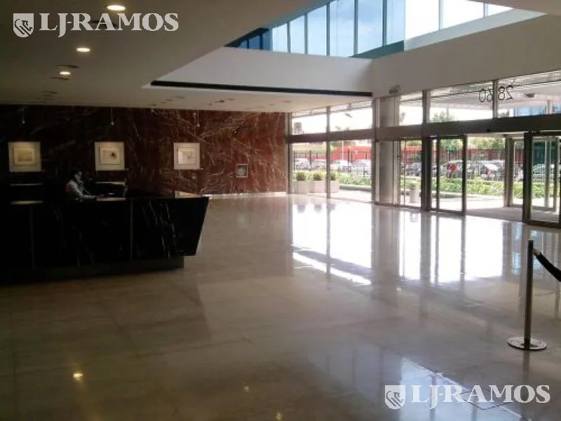 Alquiler de oficina de 185 m2 en Olivos foto 4