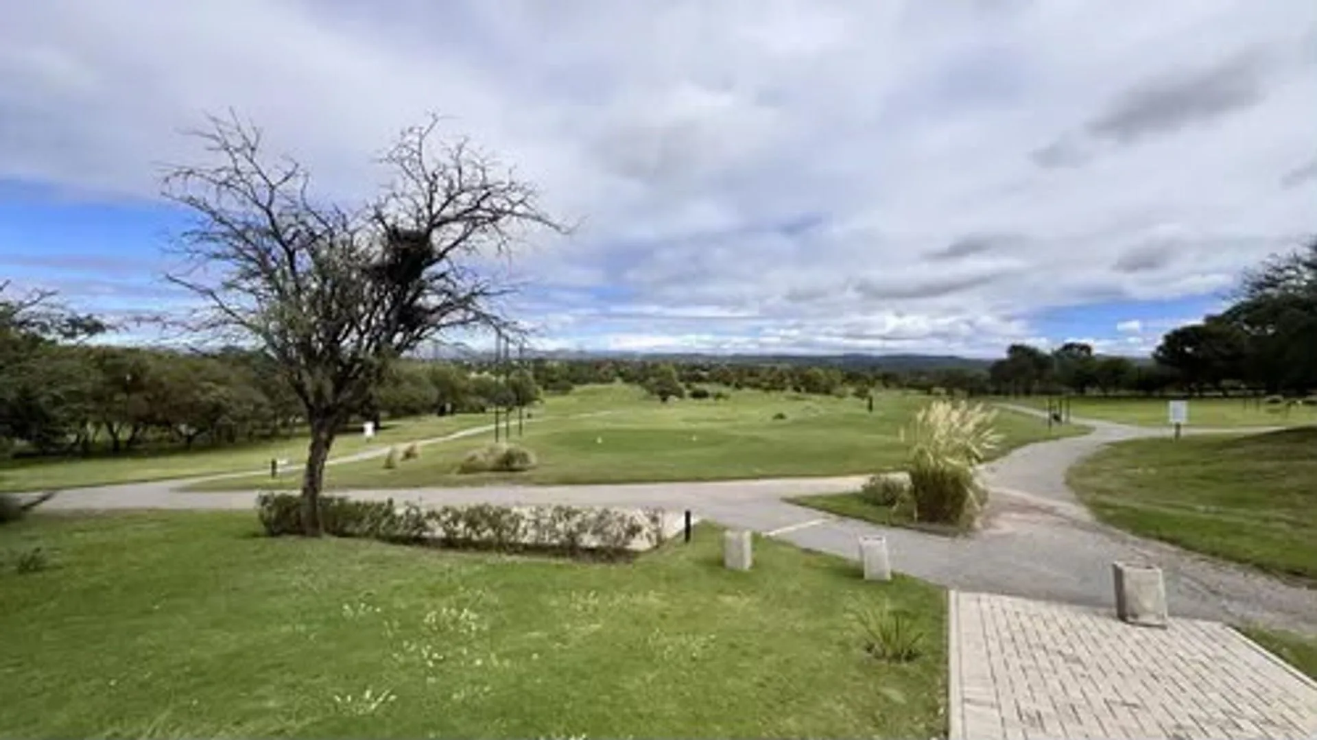 LOTE VALLE DEL GOLF PIMERA ETAPA EXCELENTE VISTA foto 3