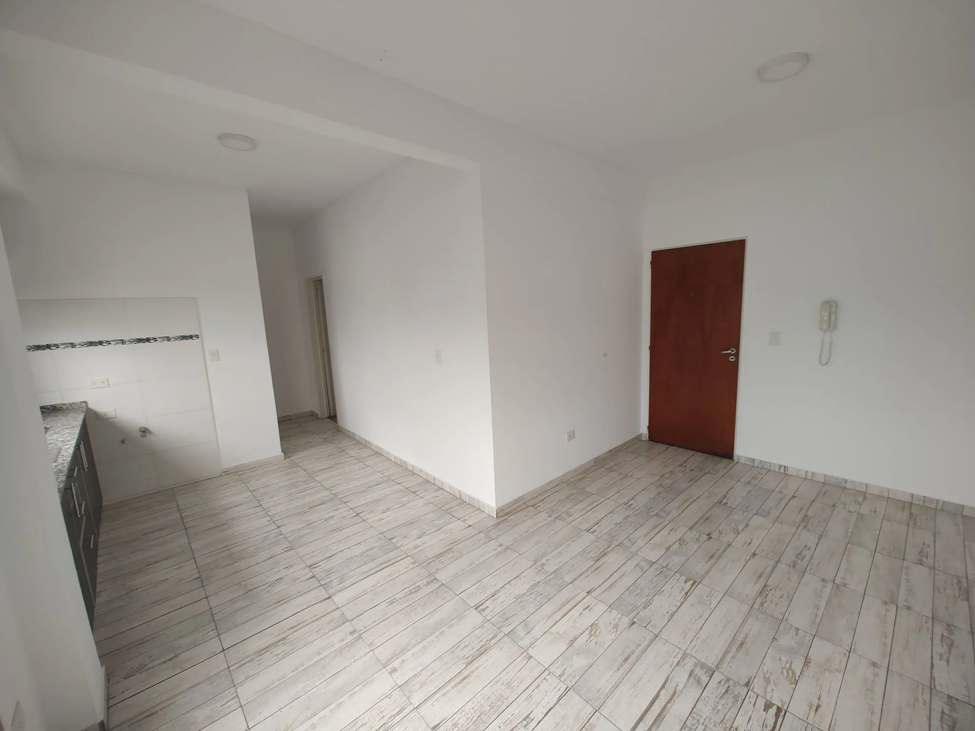 VENTA DEPARTAMENTO 2 AMBIENTES, SANTOS LUGARES! foto 3
