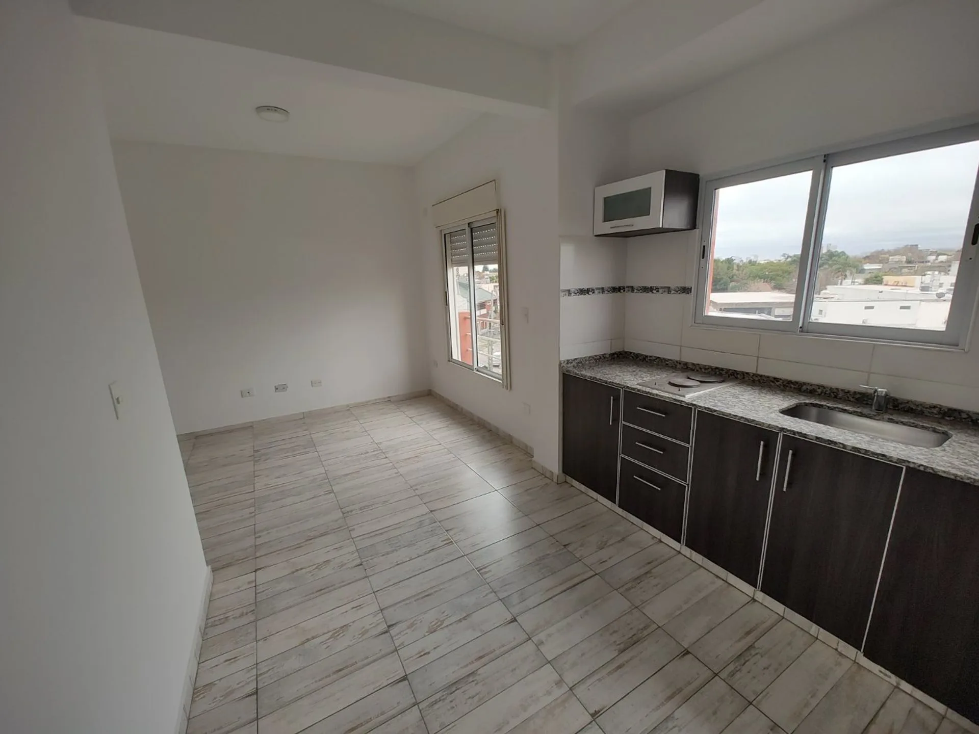 VENTA DEPARTAMENTO 2 AMBIENTES, SANTOS LUGARES! foto 5