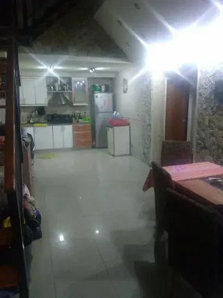 Venta casa 4 amb c/ dependencia - Flores foto 1