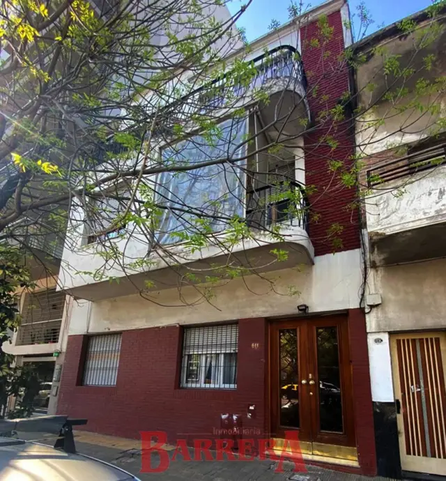 Departamento 2 ambientes con dos patios