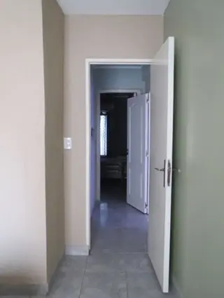 Retasada Barrio Villa del Plata - Varela - Moderna Apta Escriturar foto 4