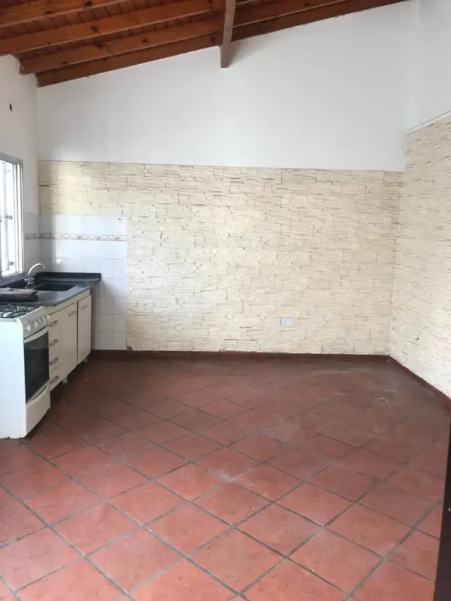 ALQUILER - PH 3 AMBIENTES CON PATIO - VILLA MADERO - SIN EXPENSAS